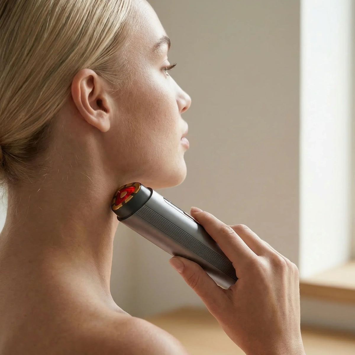 Nicebeam RF Facial Device with Red Light Therapy
